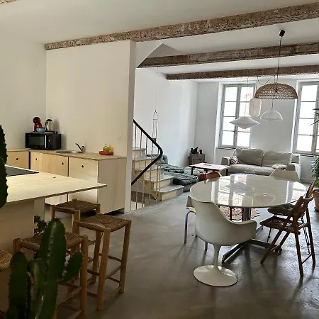 Prázdninový dům Maison Avec Patio Et Centre